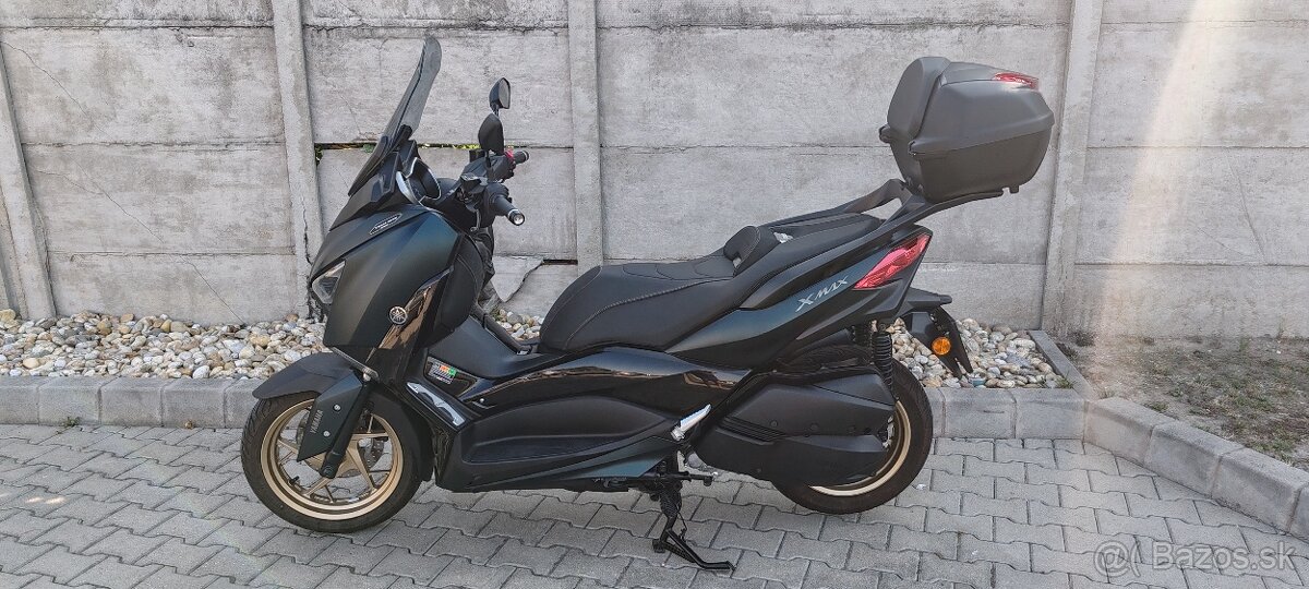Yamaha x-max 300 techmax 2022 - 13