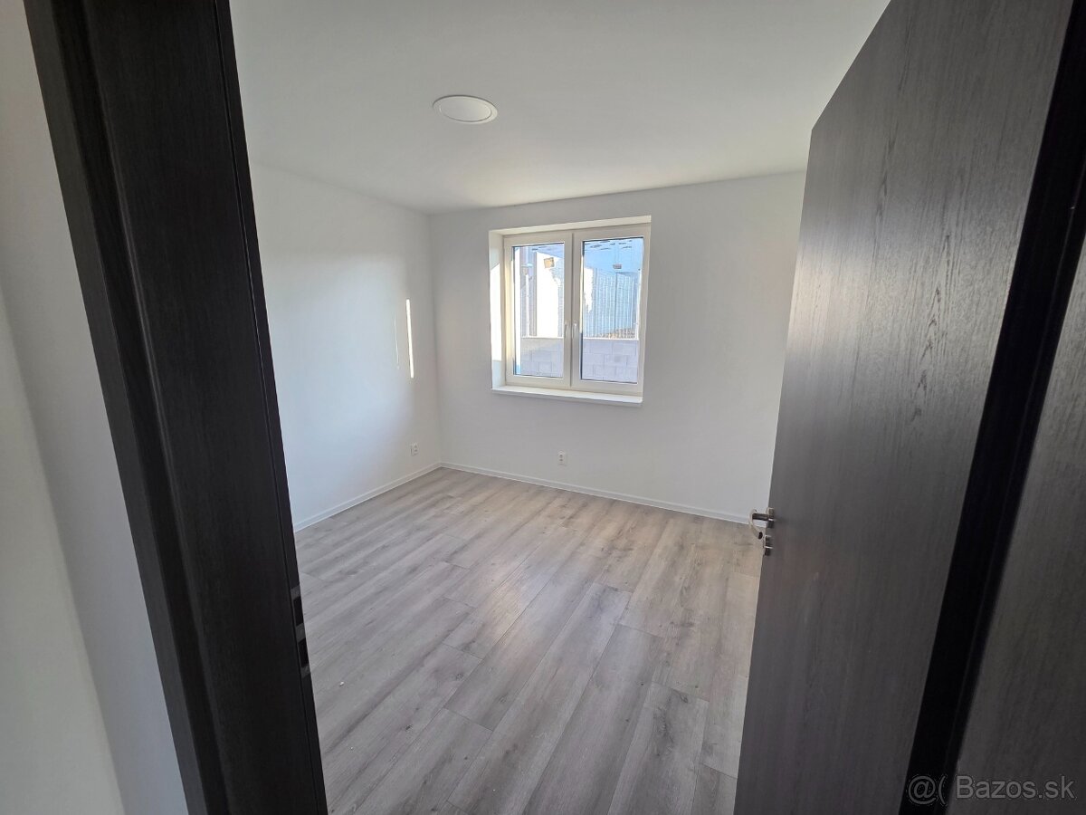 Novostavba rodinného domu V. Lapáš 1206 - 13