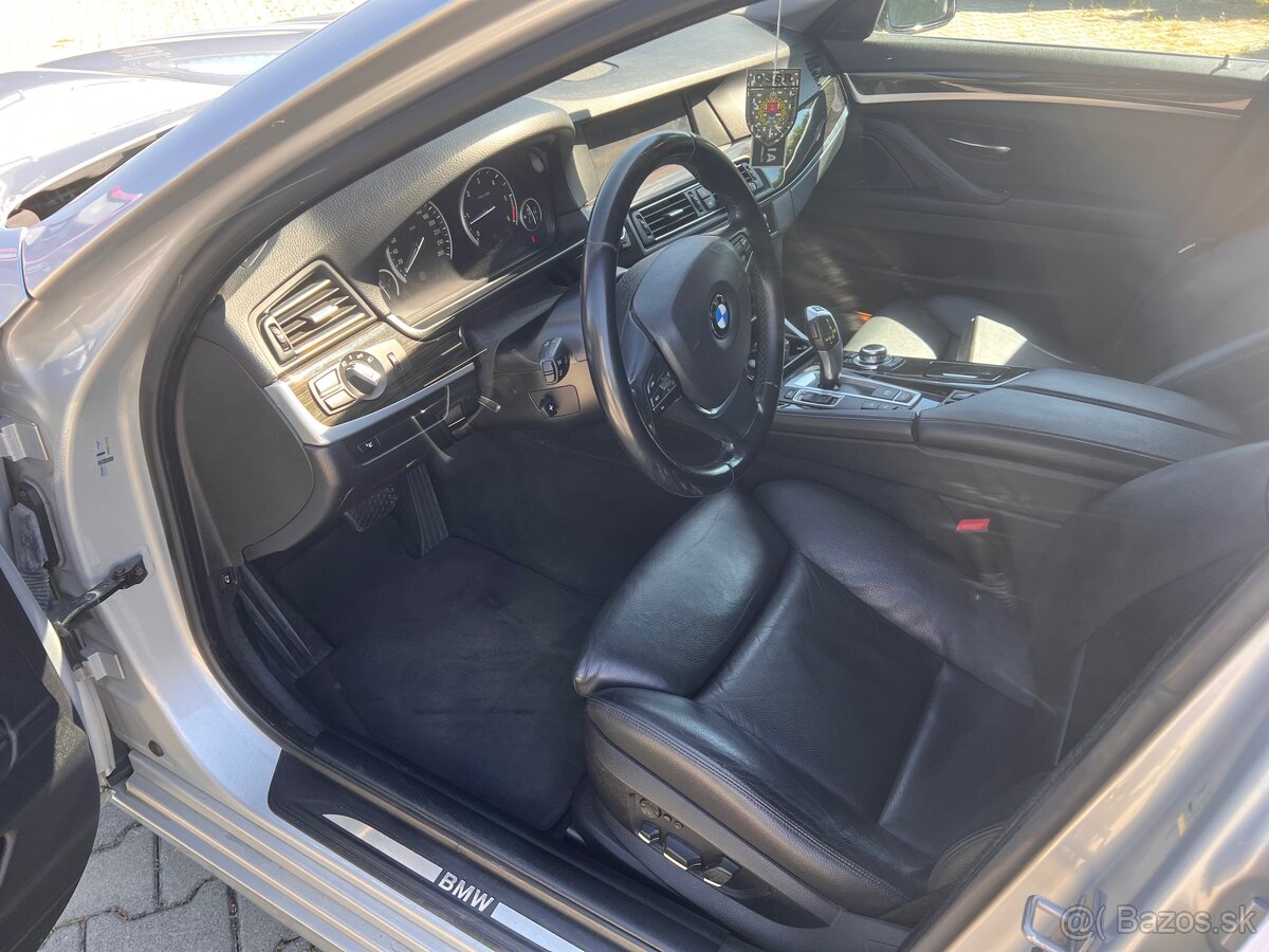 Predám BMW f11 530xd - 13