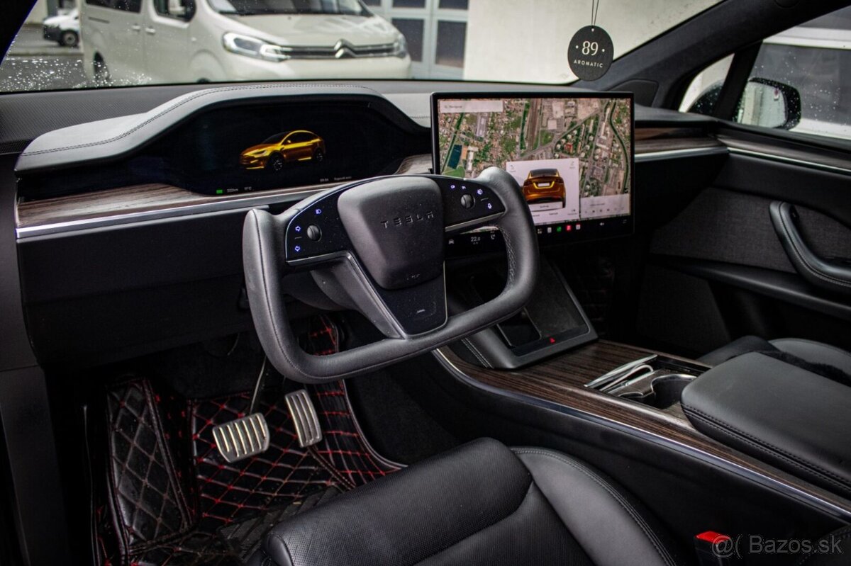 Tesla Model X AWD, 504kW, A, 5d. (2023) - 13