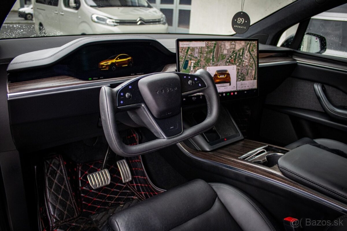 Tesla Model X AWD, 504kW, A, 5d. (2023) - 13