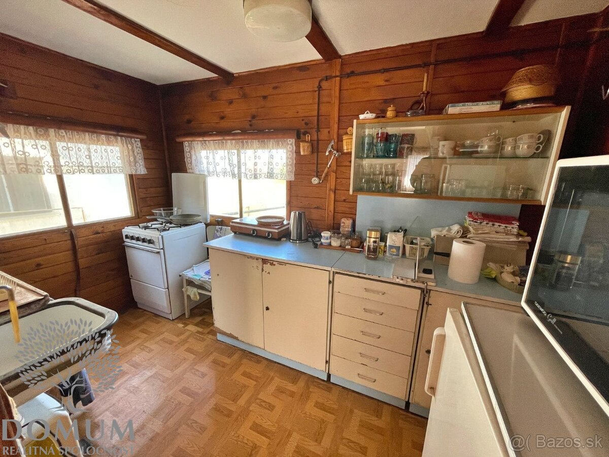 Vidiecka usadlosť v obci Lubina s 2755m2 pozemkom - 13