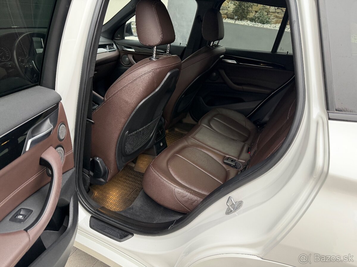 X1 xDrive 20d M Sport A/T full vybava - 13