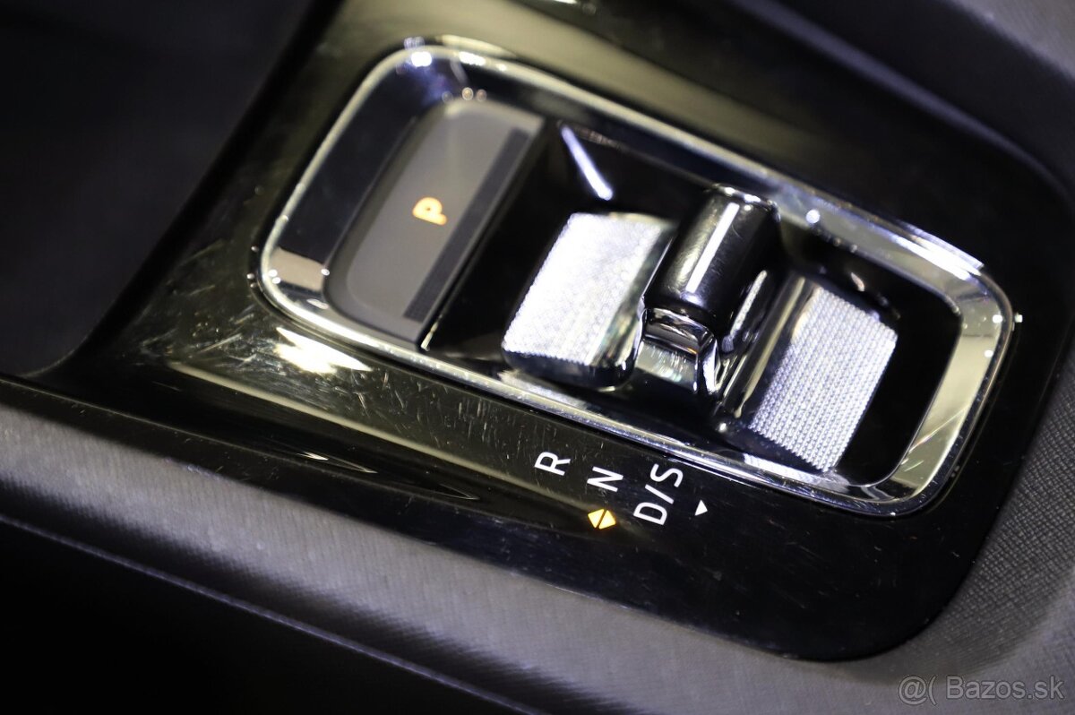 Škoda Octavia 4 Combi 2.0 TDI 110kW DSG automat - 13