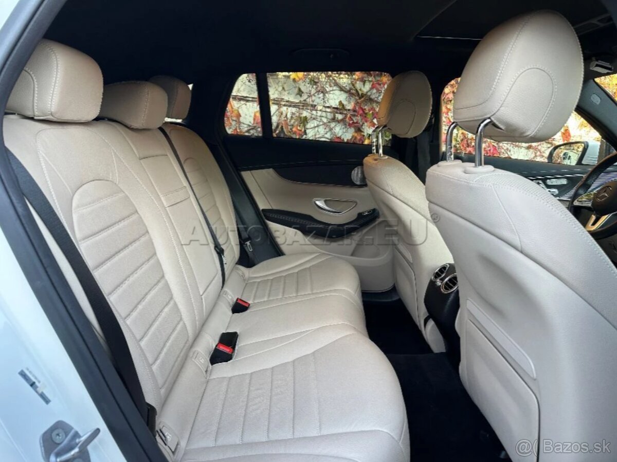 Mercedes-Benz EQC 400 4MATIC 300kW AMG Line - ODPOCET DPH- - 13