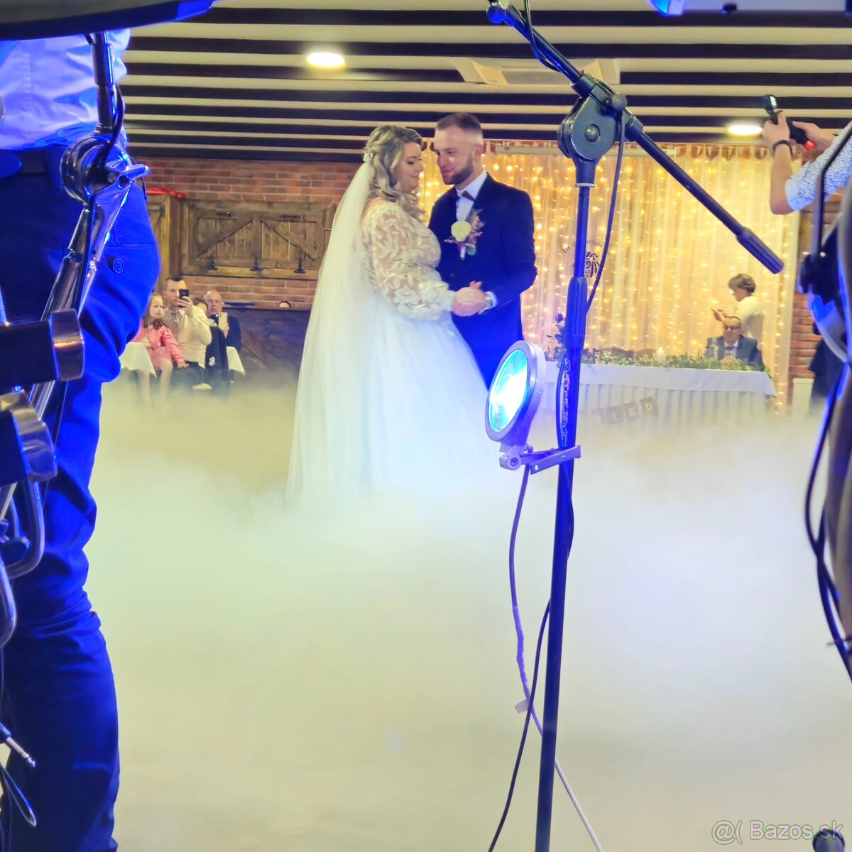 Plazivý dym a studene iskry, tanec v oblakoch - 13