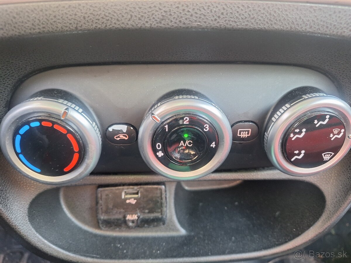 FIAT 500L 1,4 BENZÍN 110000 KM ORIGINÁL - 13