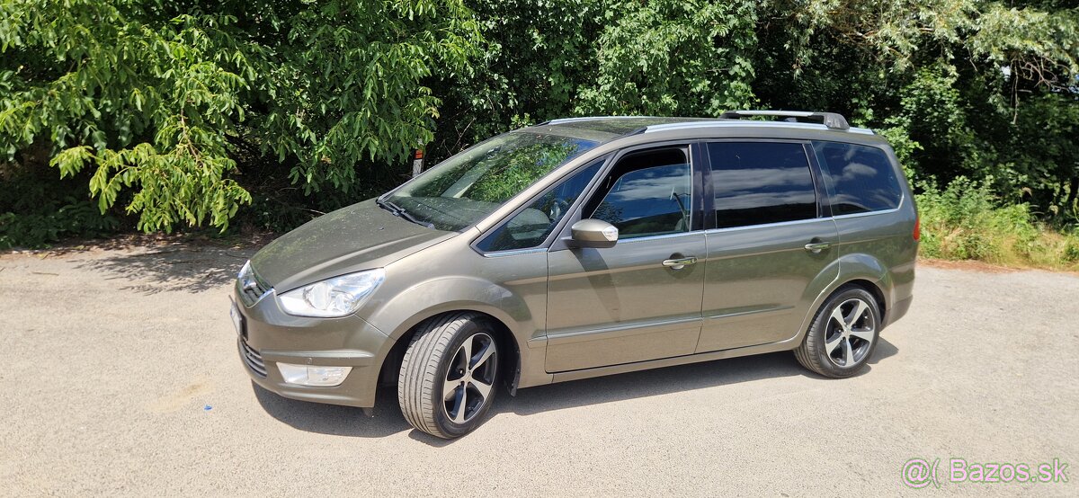 PREDÁM FORD GALAXY 2,2 - 13