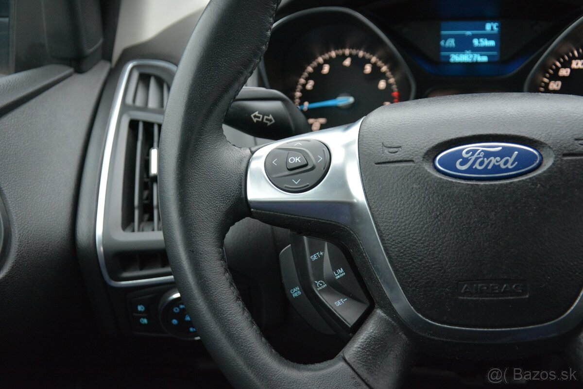 Ford Focus Array 1.60 SR voz - 13