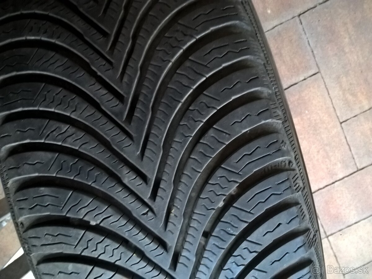 4 ks ZIMNÉ 205/65 R15 94H HANKOOK a MICHELIN - UŽ OD 25-€/ks - 13