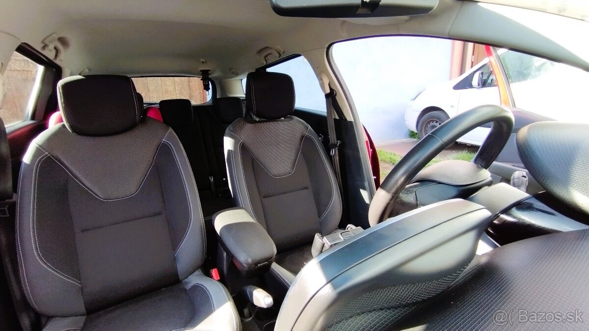 Renault Clio GRANDTOUR - COMBI + strešný nosič - 13