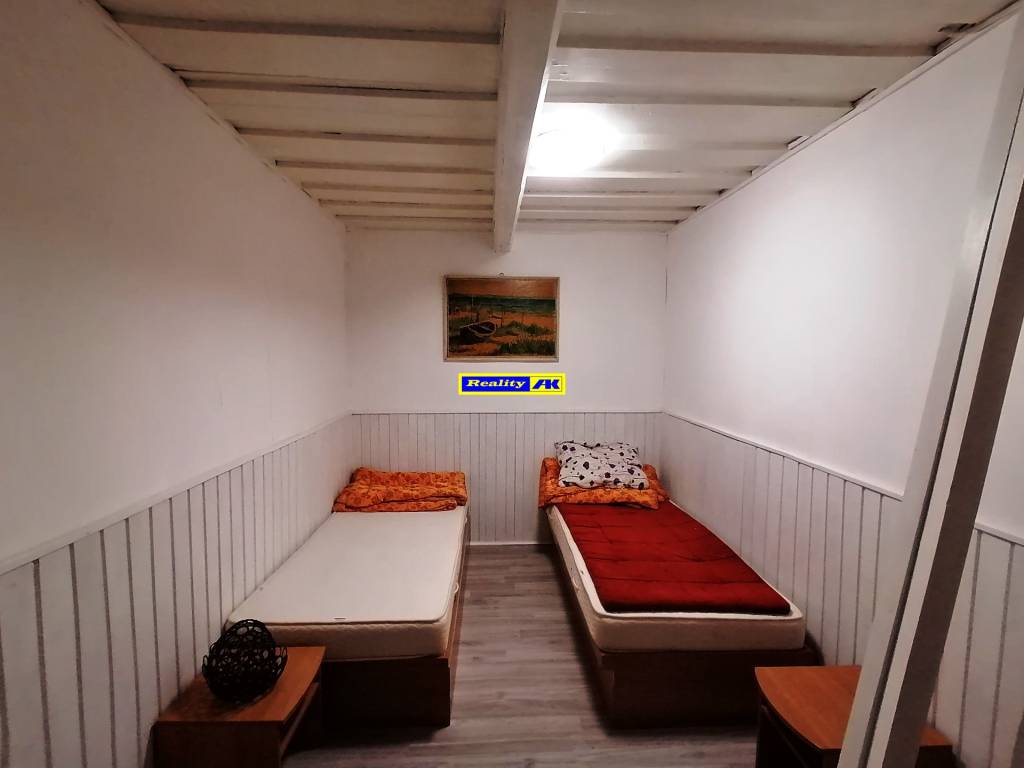 Chata vo Vrútkach po kompletnej rekonštrukcii - 13