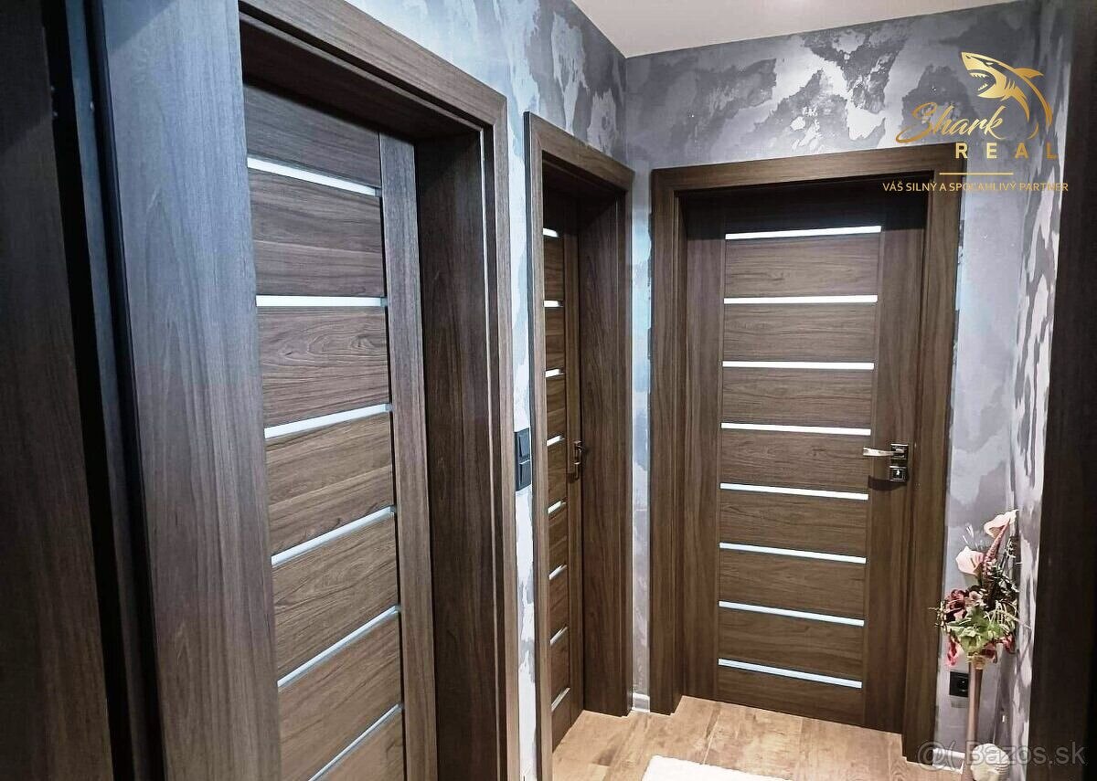 SHARK REAL ponúka výnimočná nehnuteľnosť s bazénom a pozemko - 13