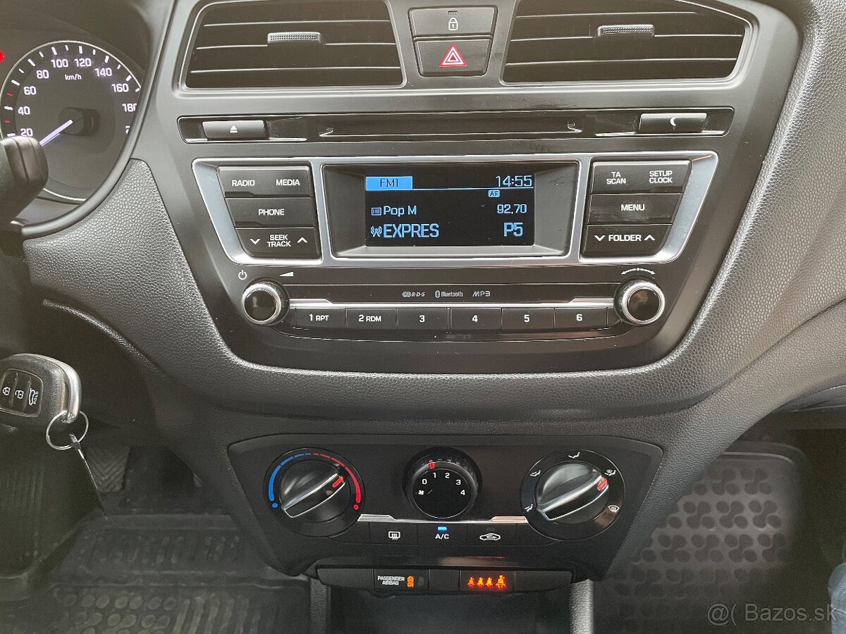 Hyundai i20 1.2i 16V Comfort - 13