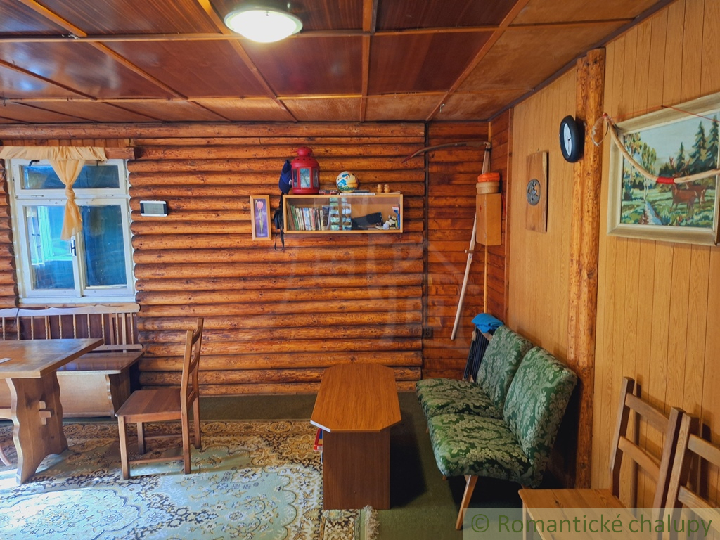 Útulná chata v tichom lesíku pri obci Olešná - 13