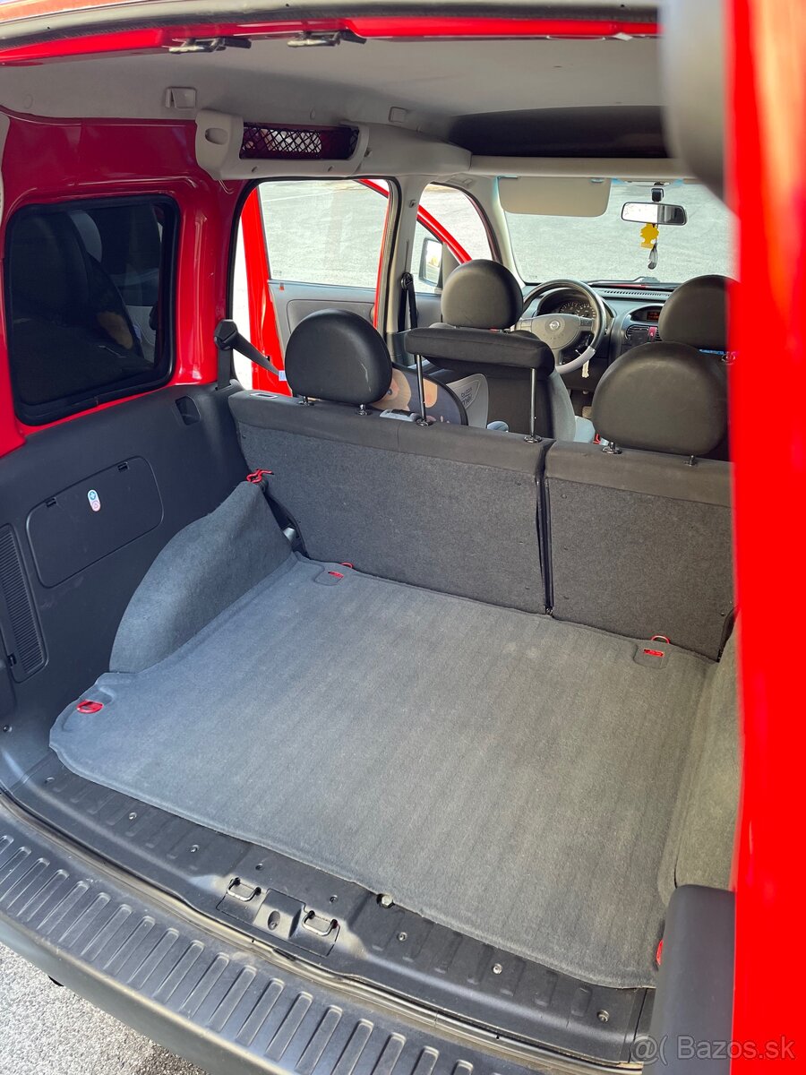 Predam Opel Combo 1.3cdti 2010 - 13