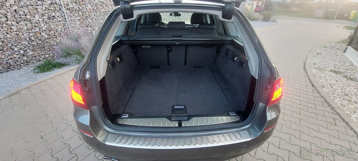 BMW rad 5 Touring 530d xDrive automat - 13