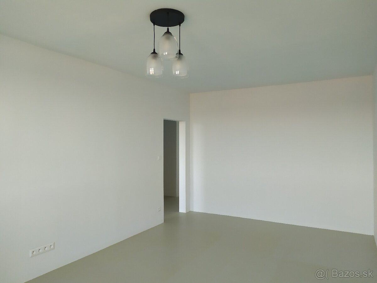 2 izbový byt s balkónom Nitra Centrum - Staré mesto - 13