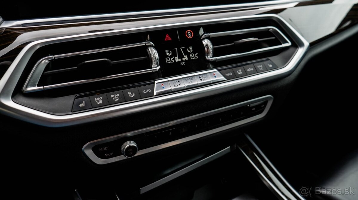 BMW X5m xDrive30d A/T - 13