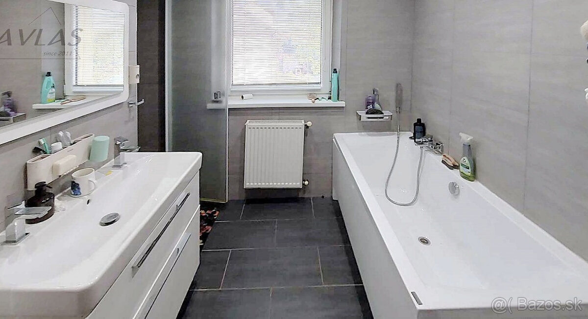 Exkluzívne dvojgeneračný tehlový rodinný dom sídlisko Šváby - 13