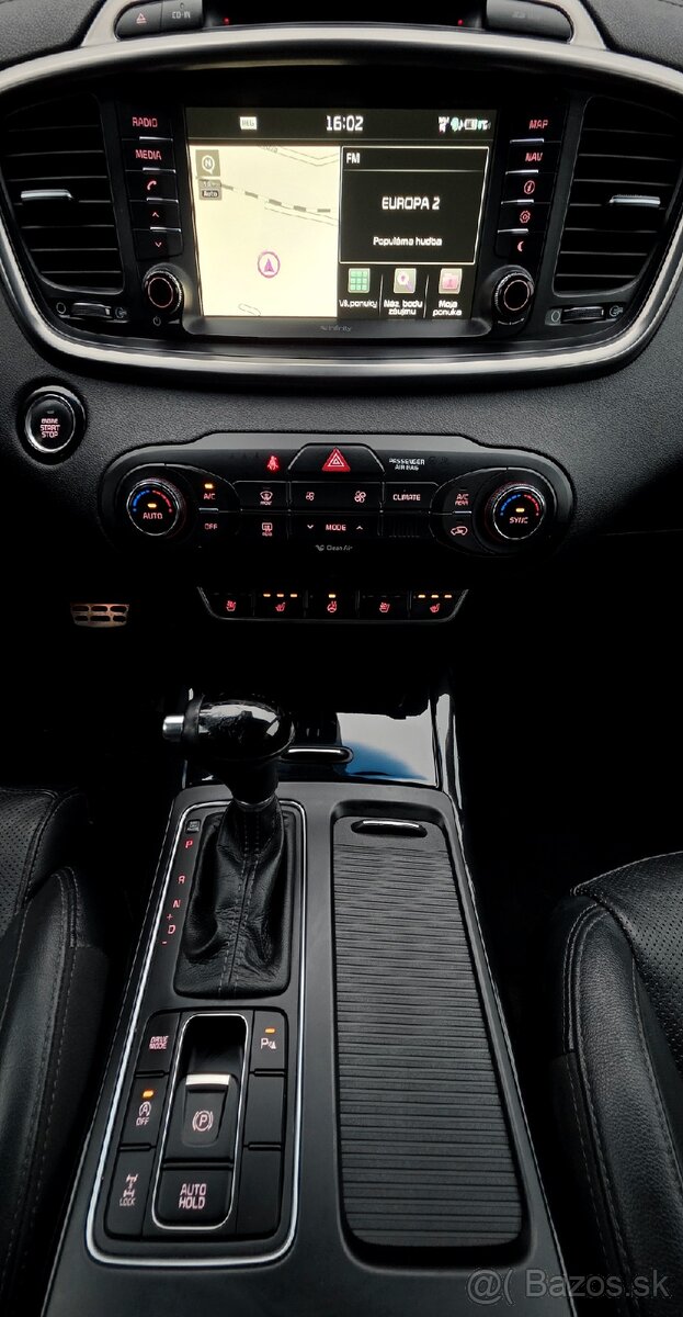 Kia Sorento 2.2 CRDi AWD | 7 miest | Automat | Full výbava - 13