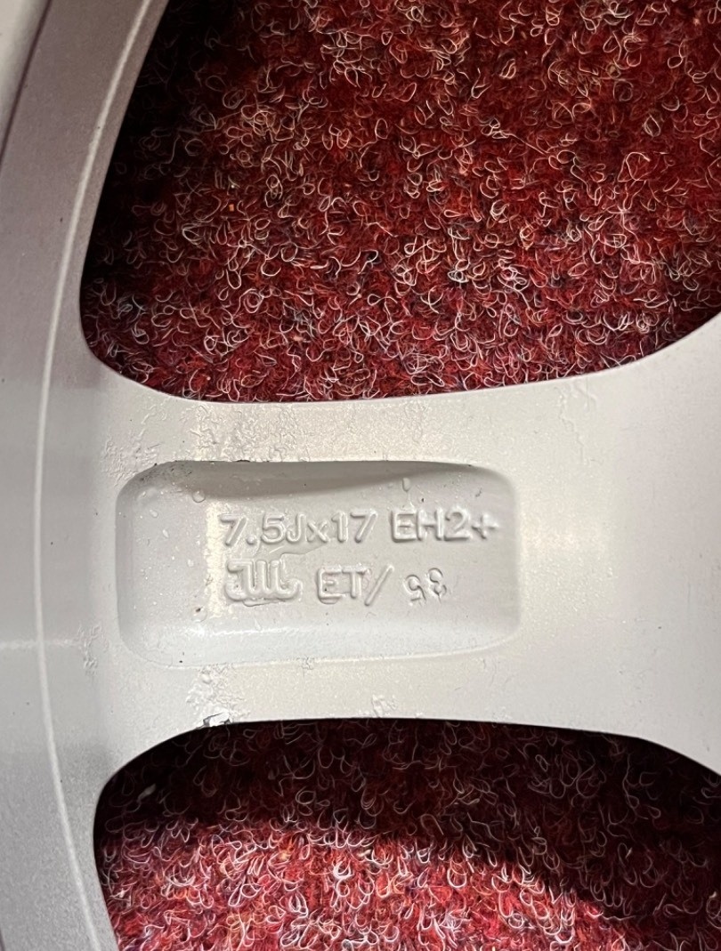 5x120 R17 alu CMS pro BMW - ET 35 - 13