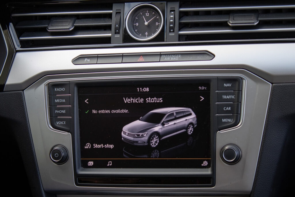 Volkswagen Passat Variant 2.0 TDI DSG - 13