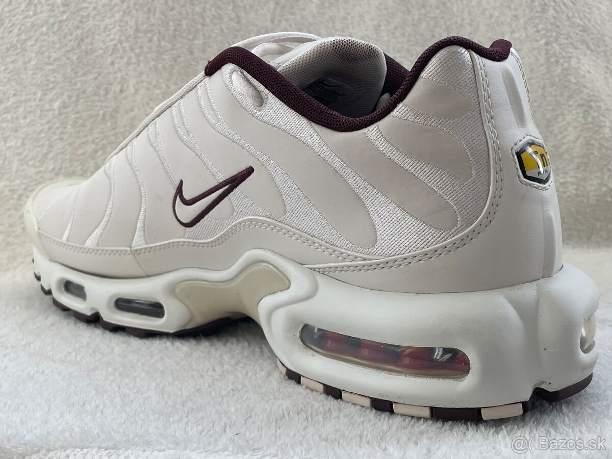 Nike Air Max Plus Premium - 13