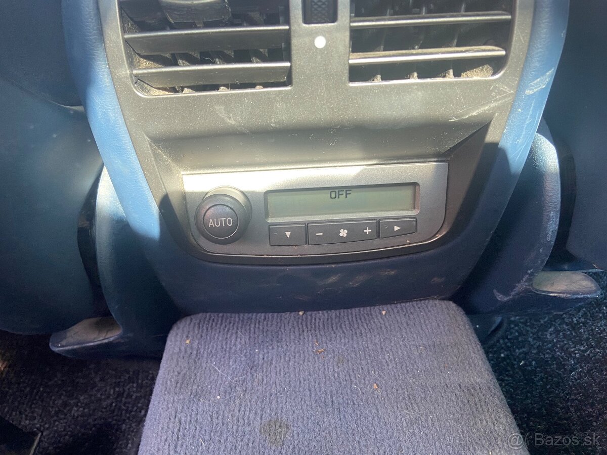 Lancia Thesis 2,4 MT 6 full výbava BOSE - 13