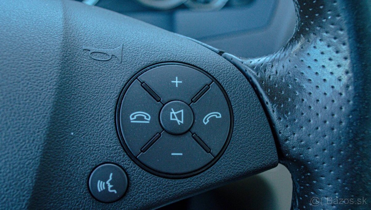 Mercedes-Benz E trieda Kupé 350 CGI Blue - 13