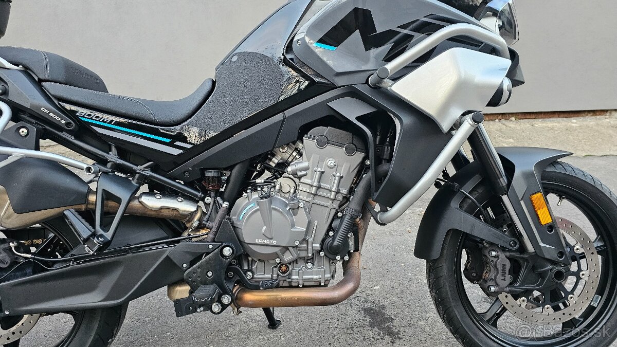 Moto 800MT Touring r.v. 2022 - 13