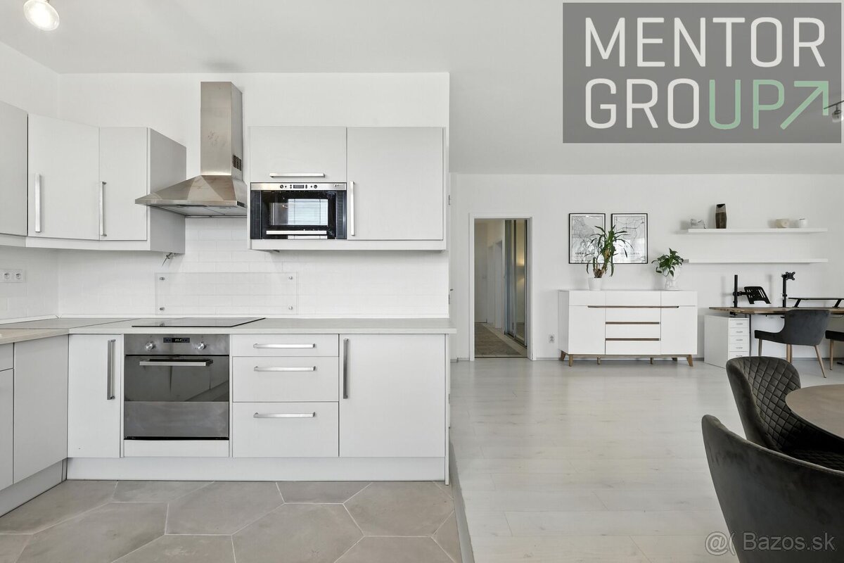 REZERVOVANÉ Na predaj priestranný 3-izbový byt s dvoma logg - 13