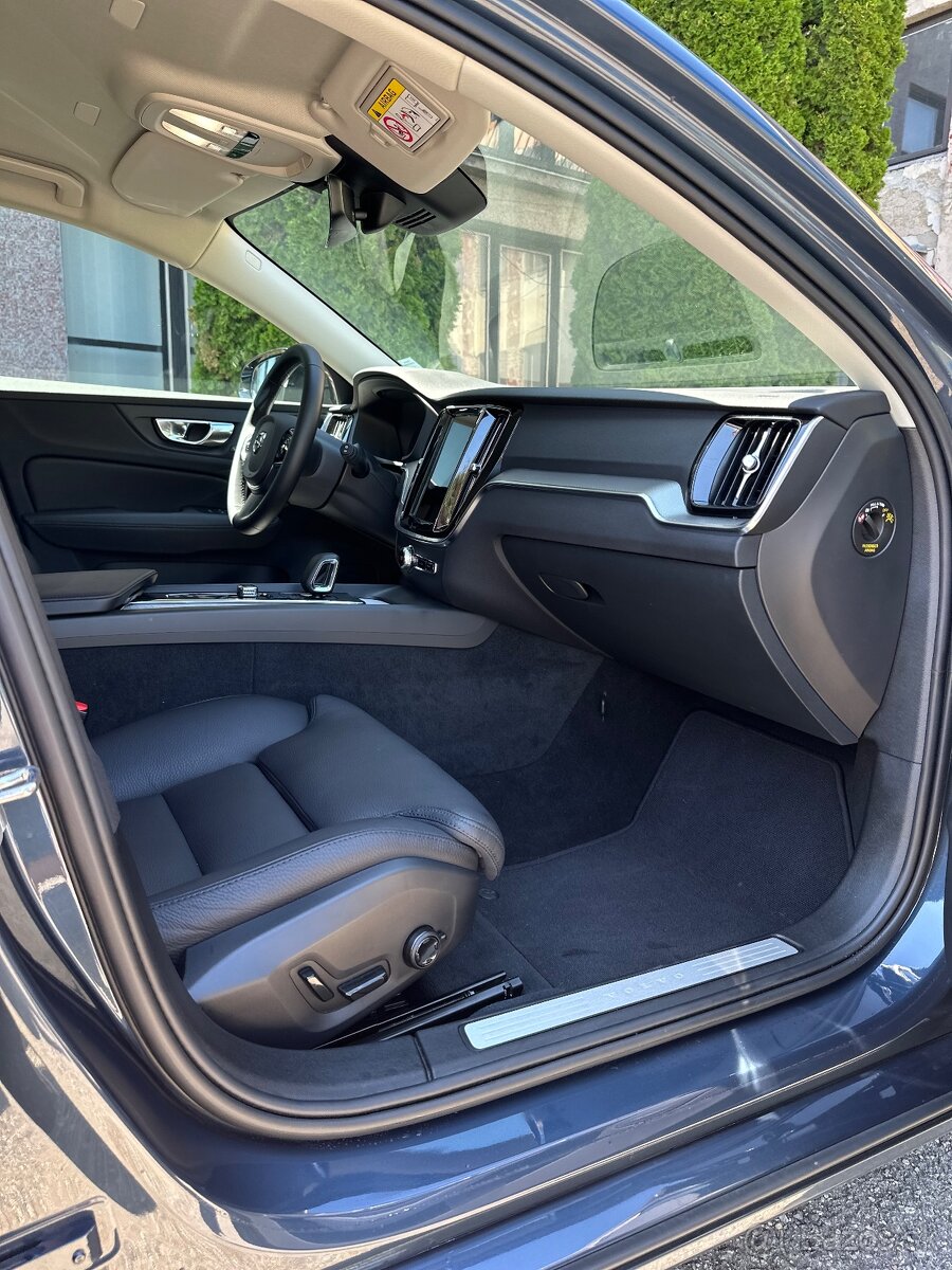 Volvo V60 B4 diesel 2023 - 13