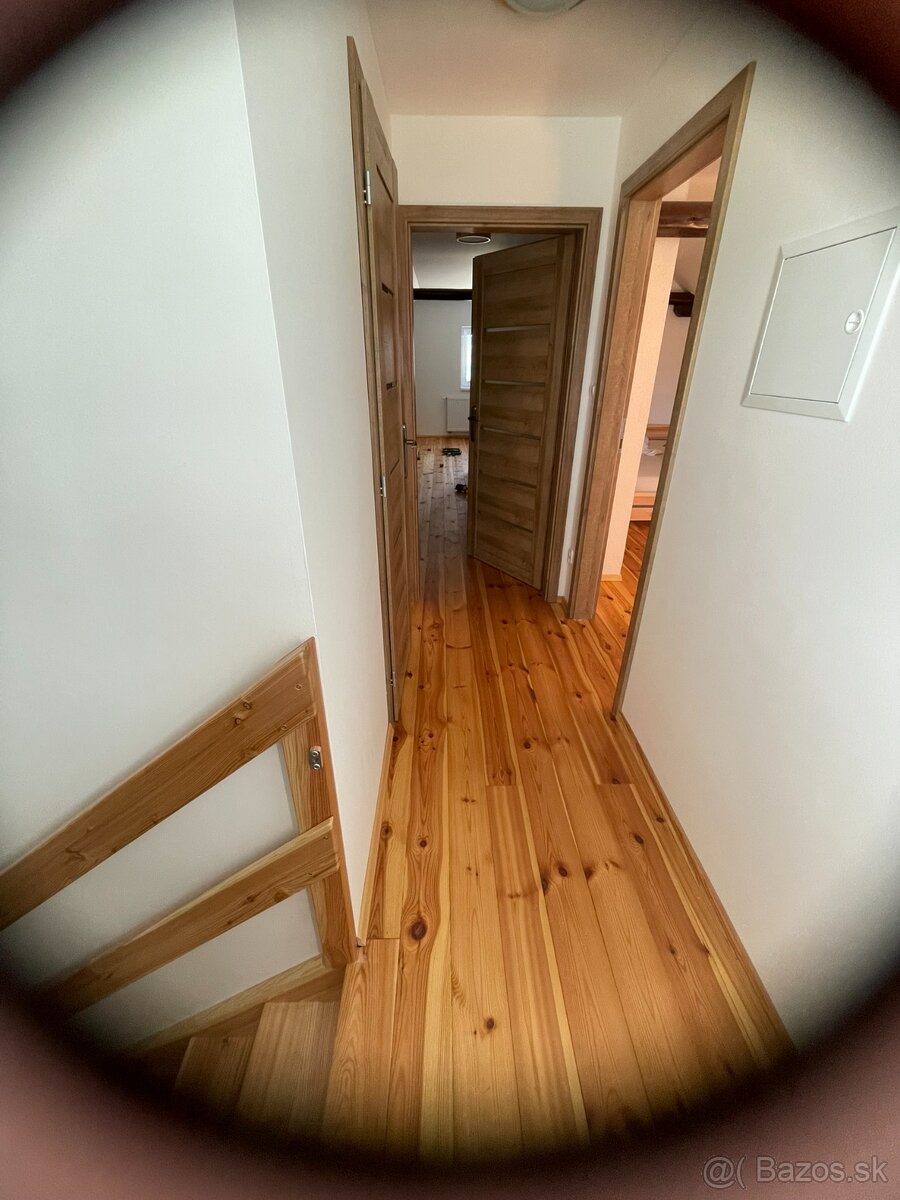 Zrekonštruovaný rodinný dom pripravený na nasťahovanie - 13