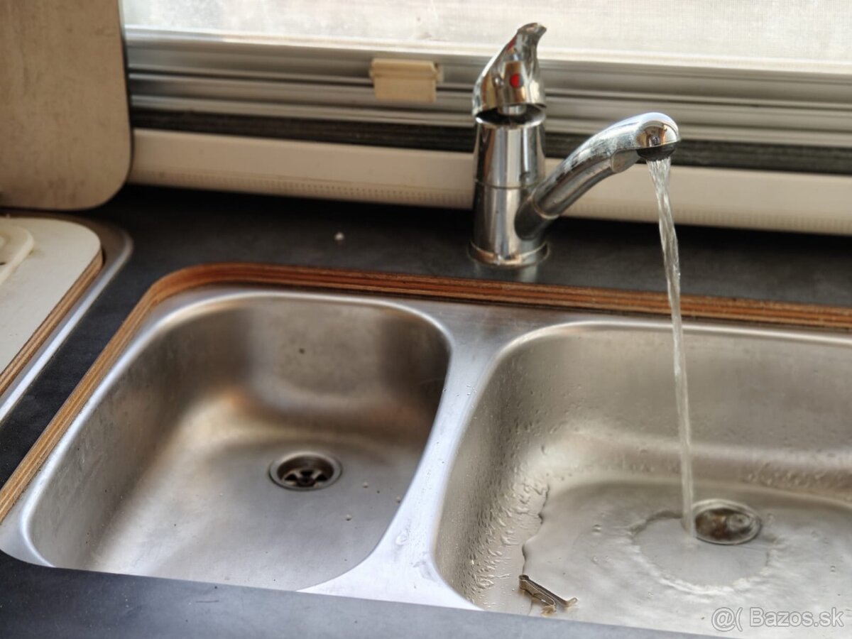 Predám obytné auto - 13