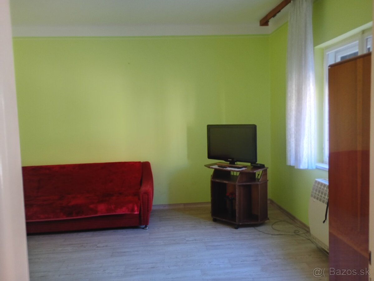 Na predaj 4 izbový RD - 13