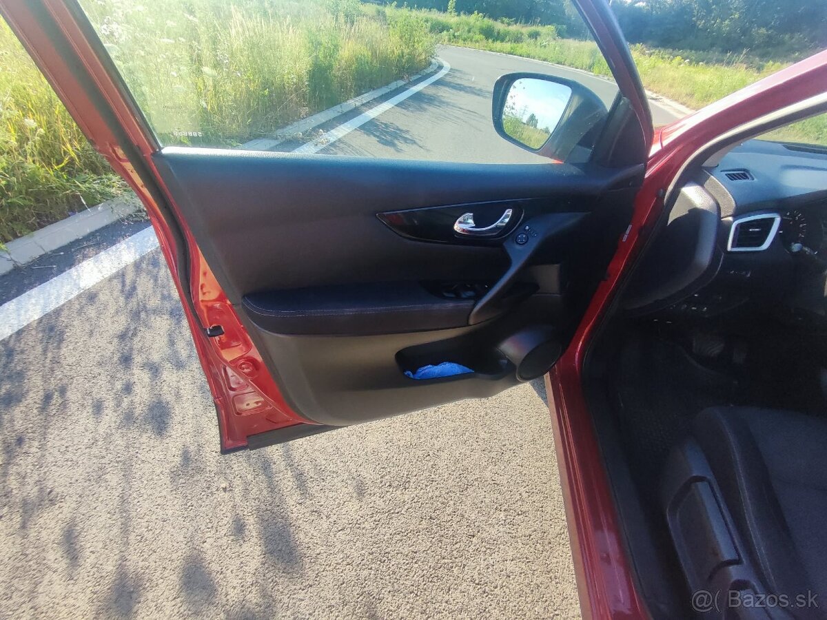 Nissan Qashqai 1.2 benzín - 13