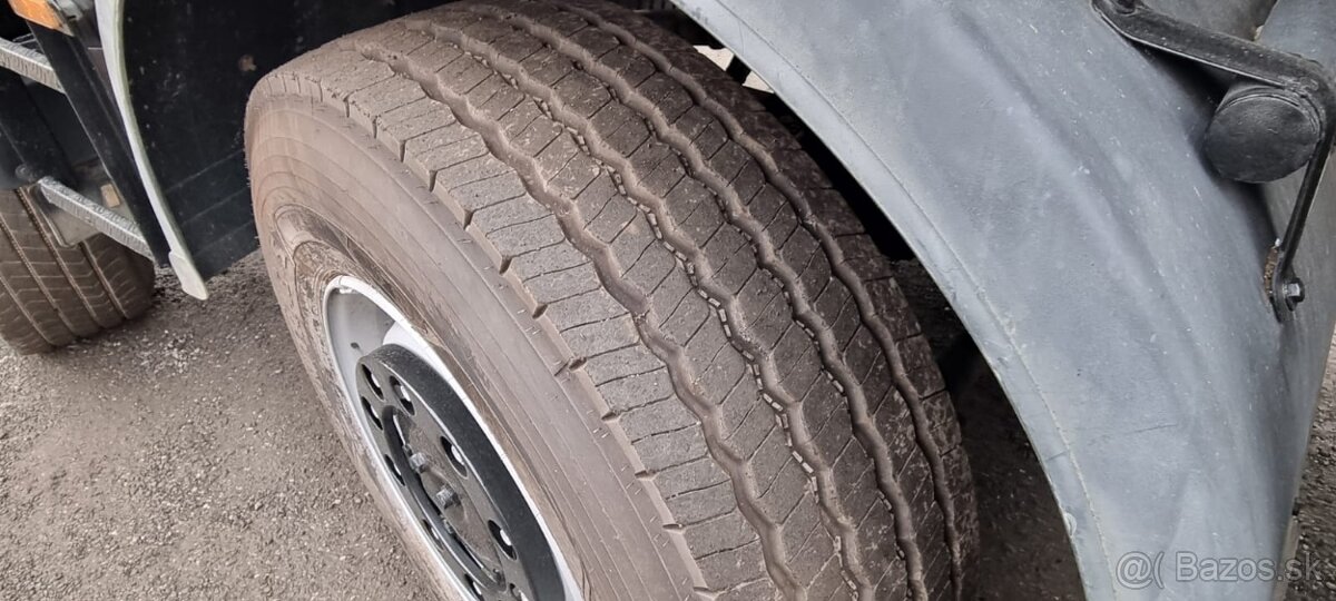 Iveco Trakker 45 8x8 s hr HIAB 144 - 13