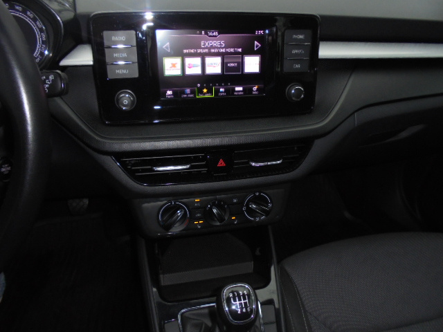 Škoda Fabia 4 1.0 TSI Ambition r.v.6/2022 - 13