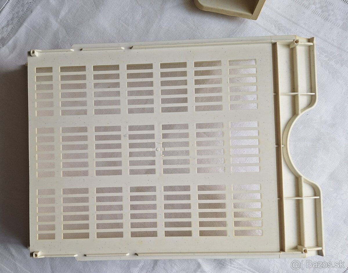 Odkladače na papiere plastové.. - 13