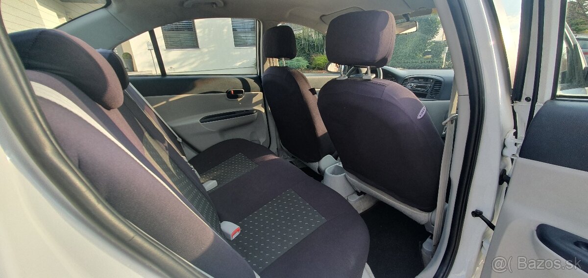 Hyundai Accent 1.4 benzin - 13