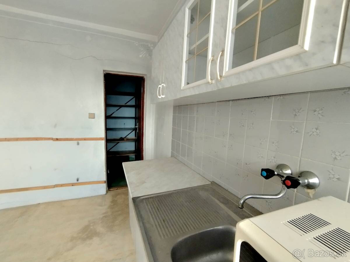 Rodinný dom na predaj – Snina, Sídlisko Brehy - 13