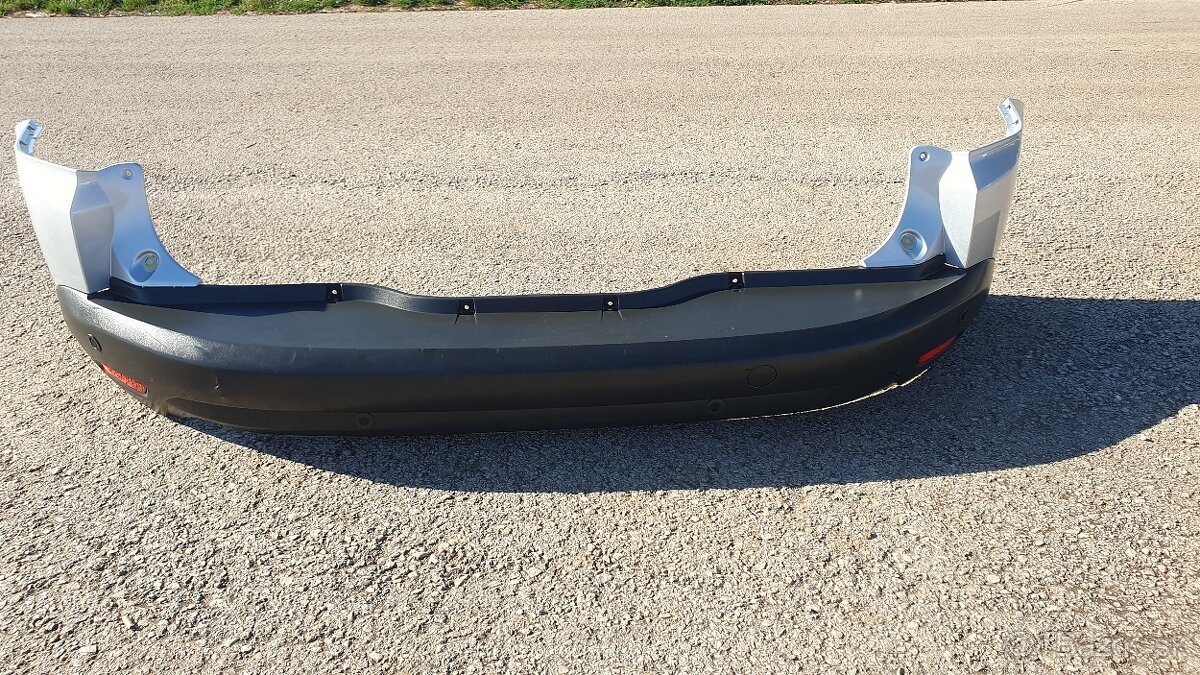 Zadný nárazník na Ford S-Max 2010-2014 - 13