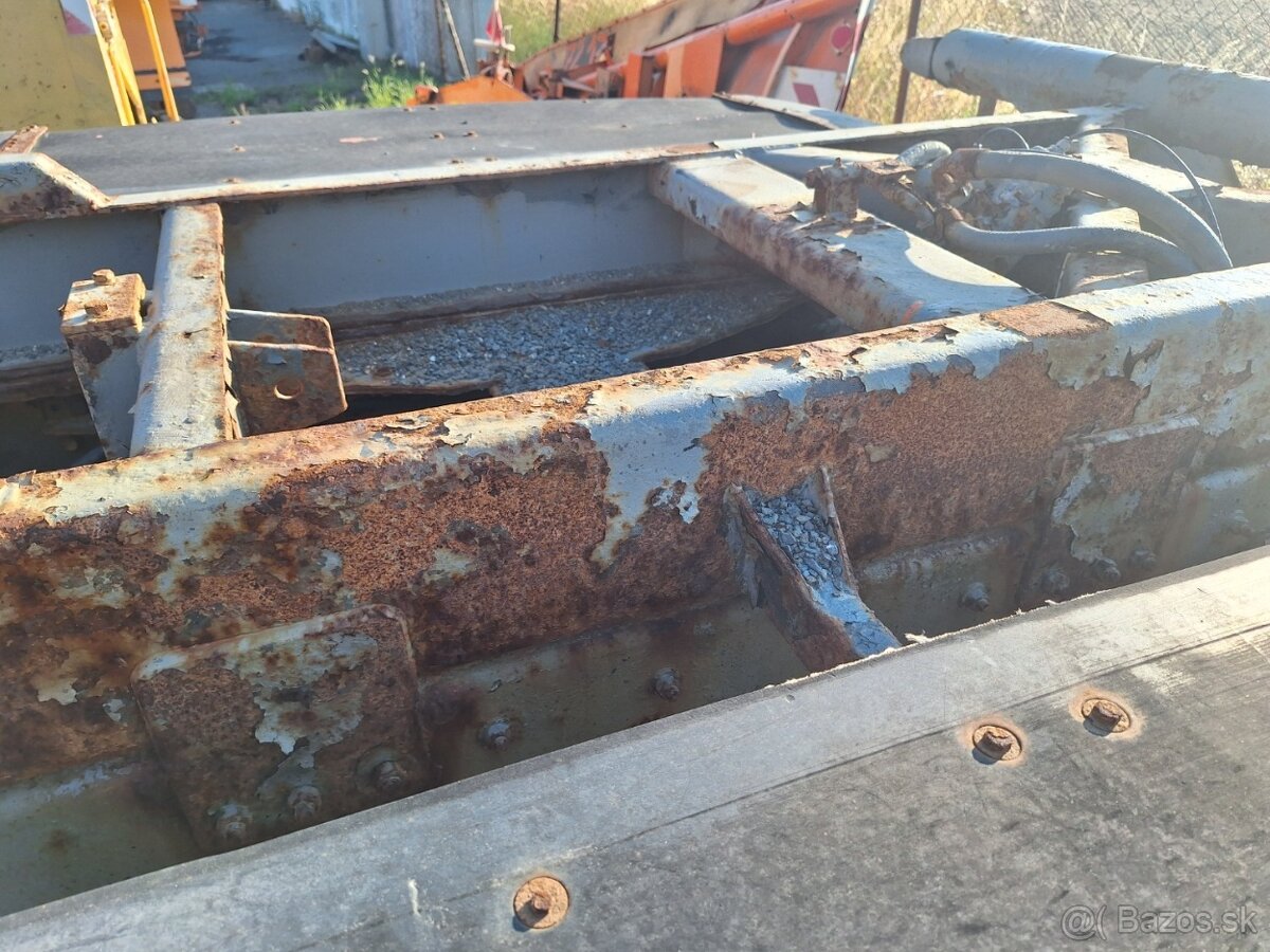 RENAULT KERAX 370.34 P 6X6 - 13