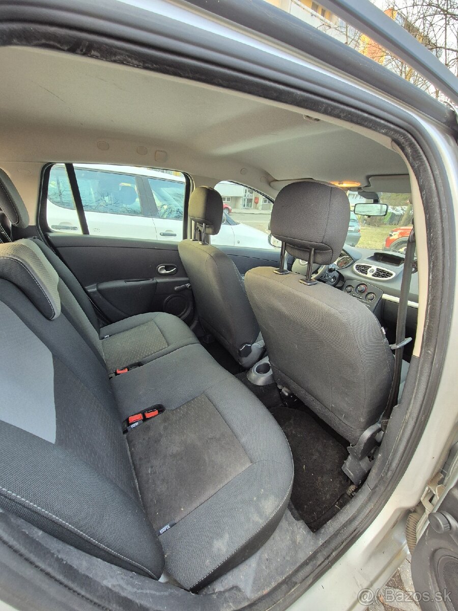 Renault Clio 2012 - 13