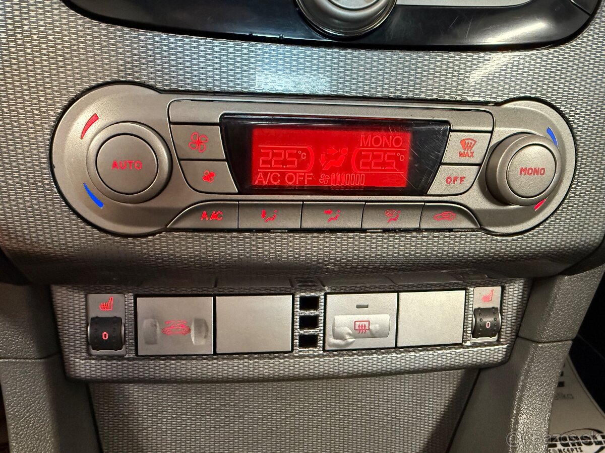 FORD FOCUS CC 2.0 TDCI CABRIO - 13