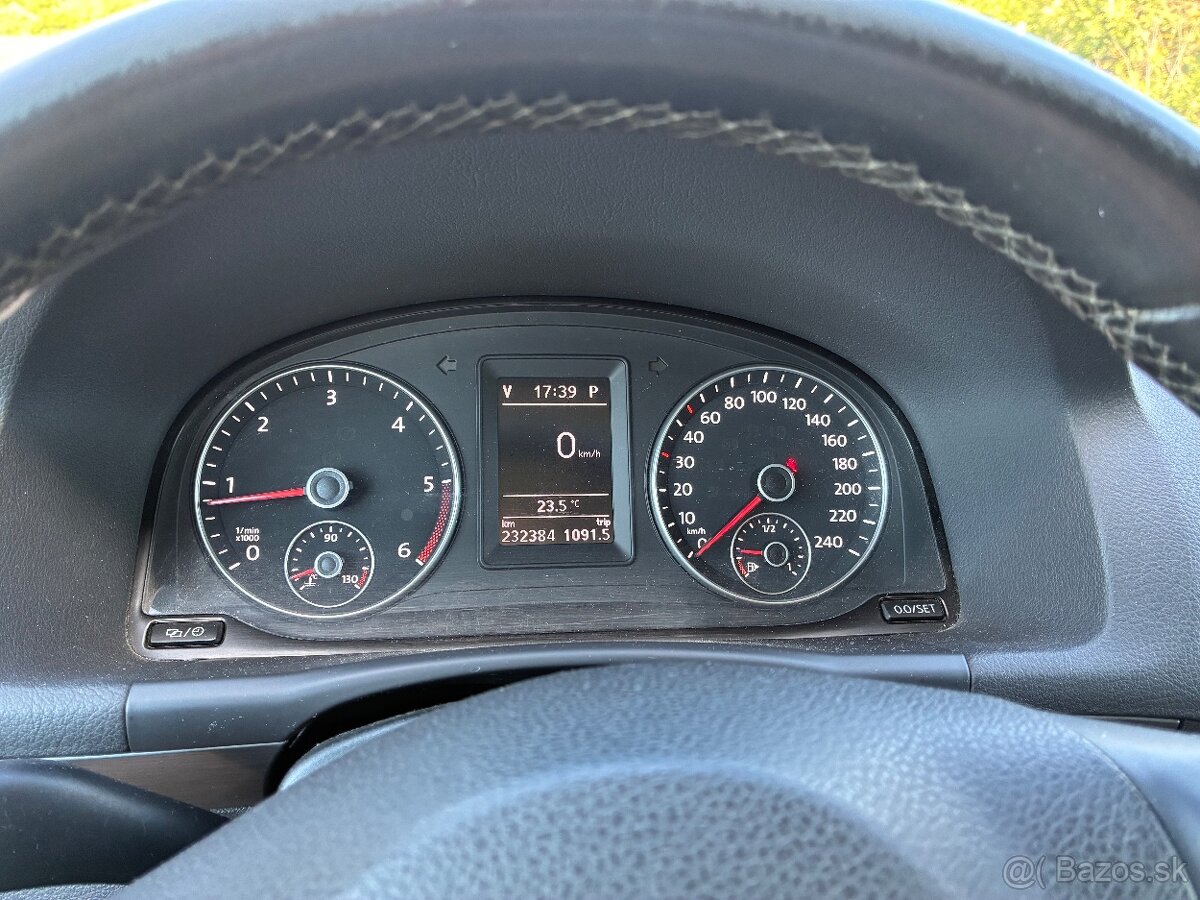 VW Touran, 1.6 TDI, automat 2014 - 13