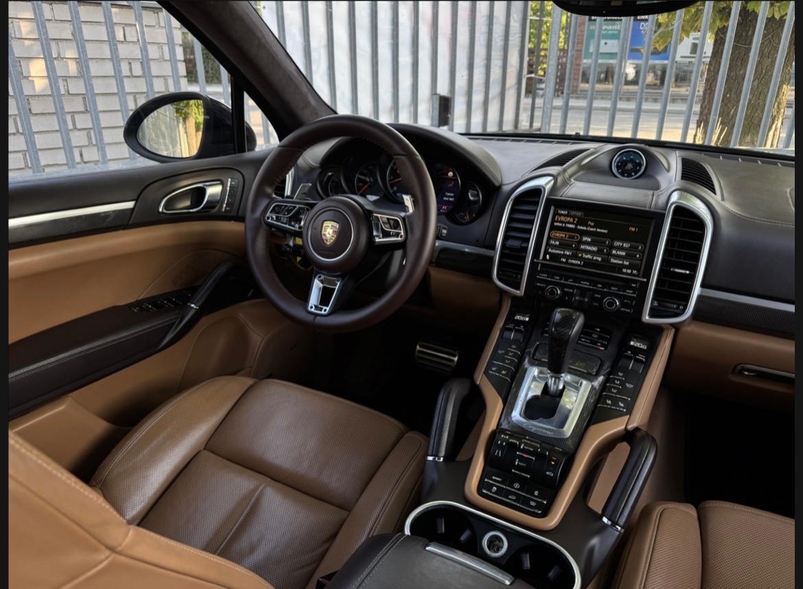 Porsche Cayenne turbo - 13