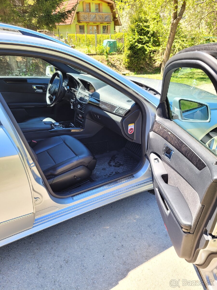 Mercedes-Benz E350CDI 4MATIC - 13