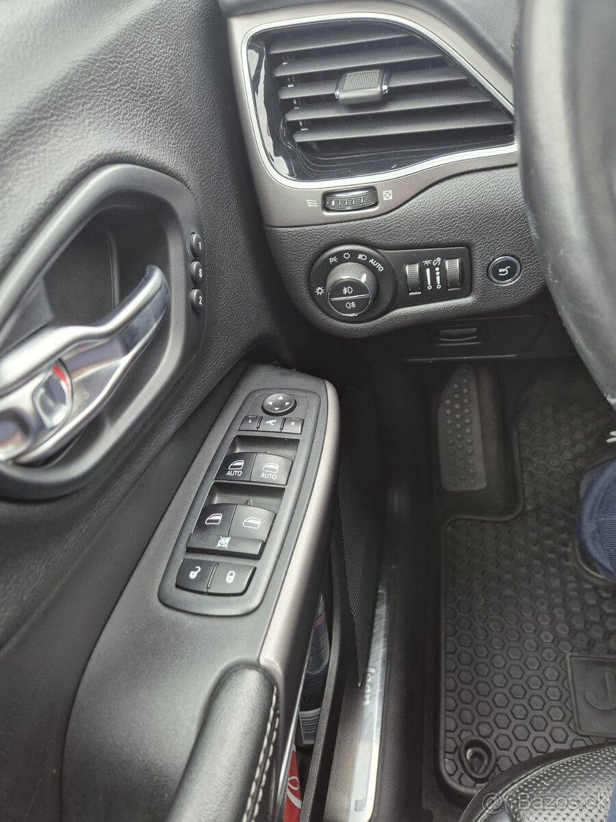 Jeep Cheroke 2.2d 4x4 - 13